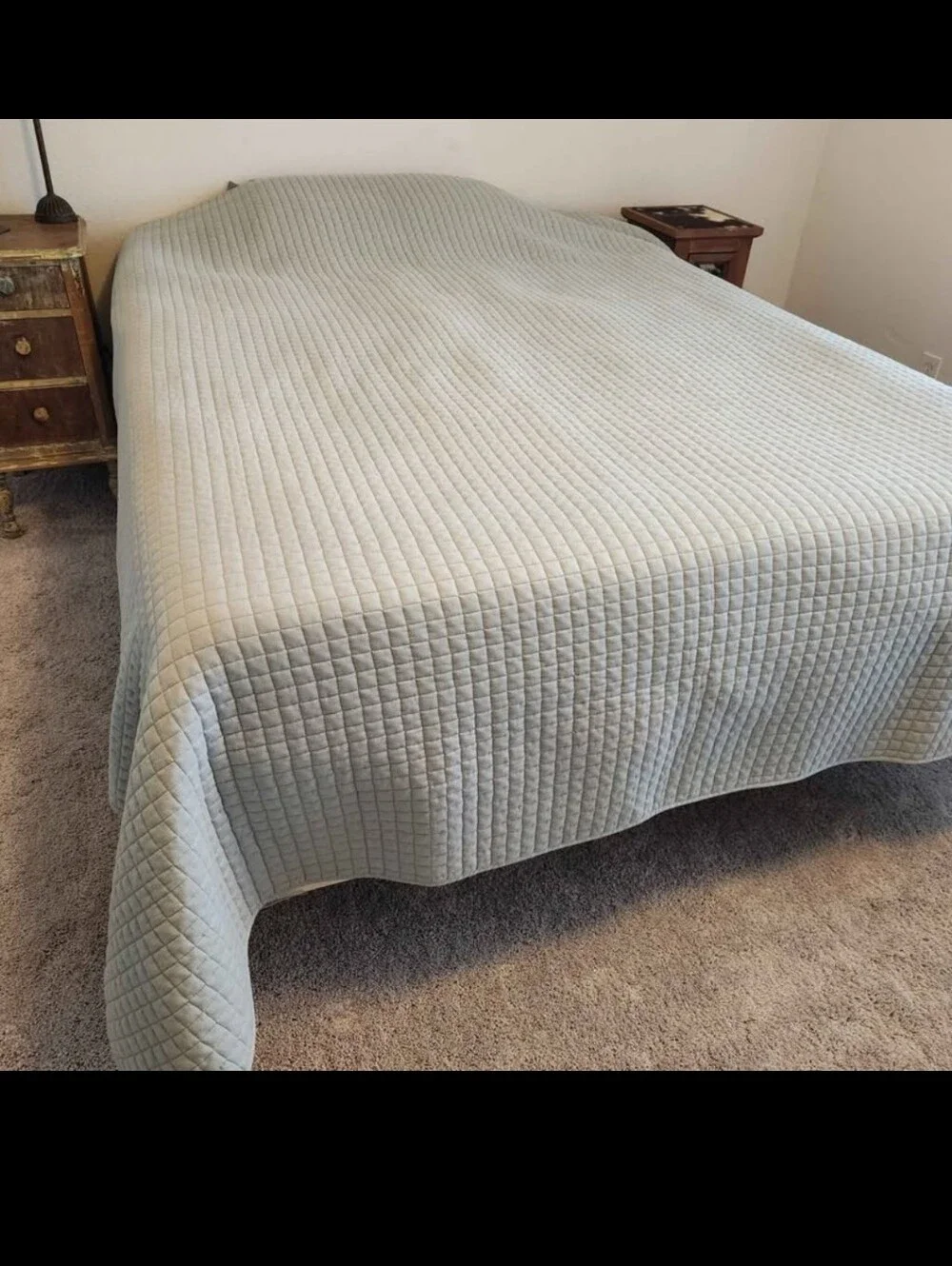 Classic Quilted Bedspread - Light Blue / Light Brown